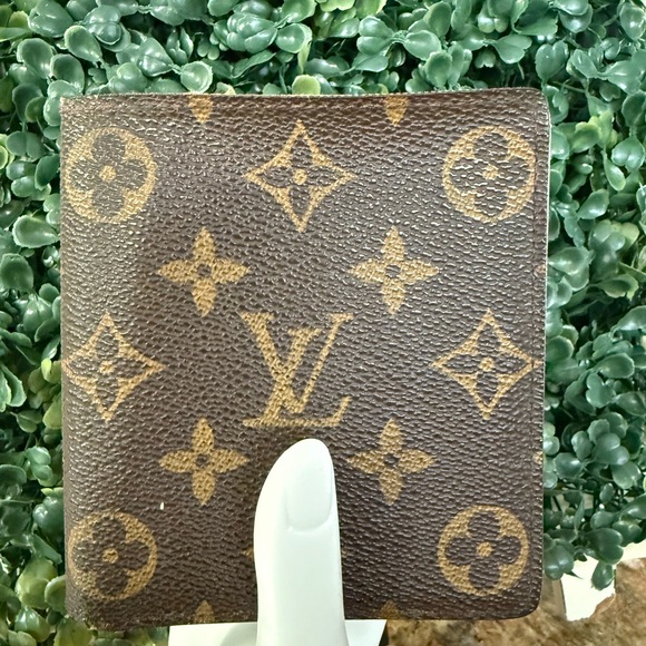 Authentic Louis Vuitton monogram men’s bifold wallet - Picture 1 of 11